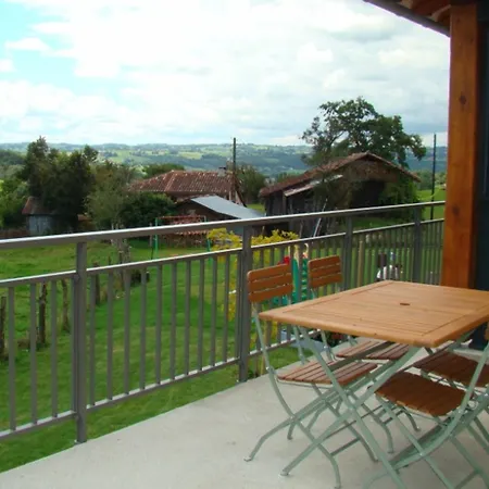 Maison De Caractere Avec Jardin Et Terrasse, Proche Maurs - Fr-1-742-286 Nyaraló *