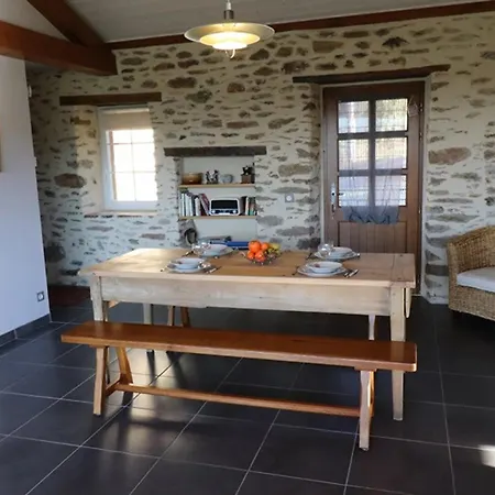 Maison De Caractere Avec Jardin Et Terrasse, Proche Maurs - Fr-1-742-286 Leynhac