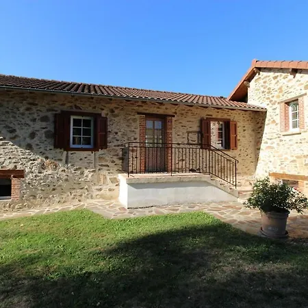 Maison De Caractere Avec Jardin Et Terrasse, Proche Maurs - Fr-1-742-286 Nyaraló *